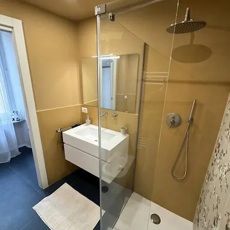 Lejlighed Vicolo Muratori 1 *