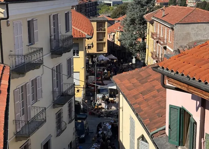 Vicolo Muratori 1 Apartamento *